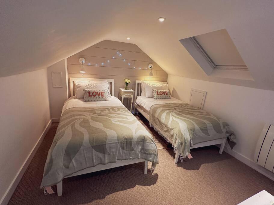 Stylish 3Br Cowes Cottage Close To The Waterfront מראה חיצוני תמונה