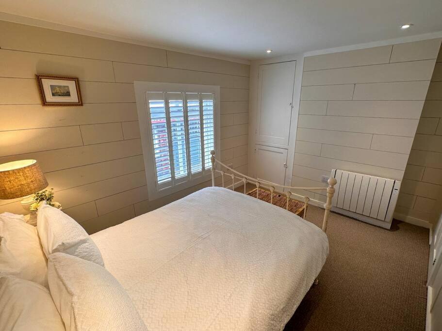 Stylish 3Br Cowes Cottage Close To The Waterfront מראה חיצוני תמונה